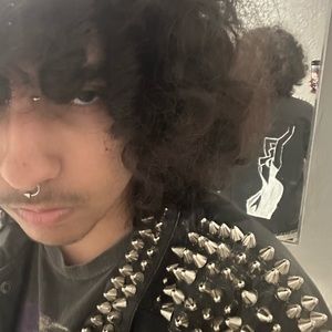 Meet your Posher, Elijah